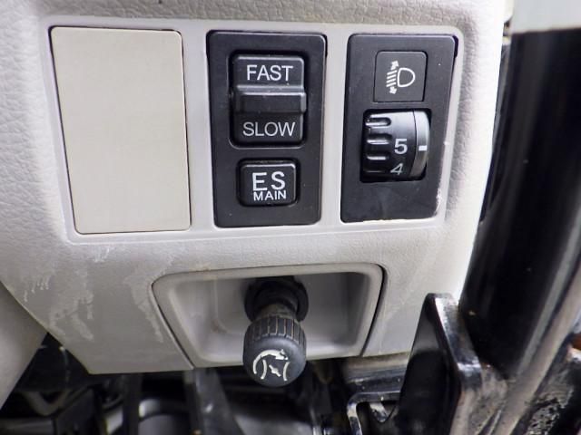 HINO DUTRO 2006 Image 31