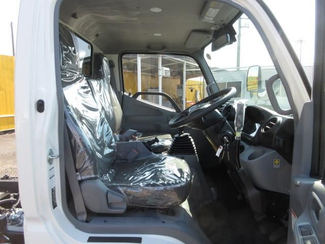 HINO DUTRO 2024 Image 31