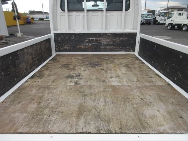 ISUZU ELF 2018 Image 31