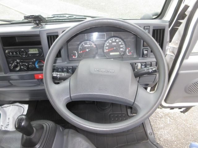 ISUZU ELF 2018 Image 31