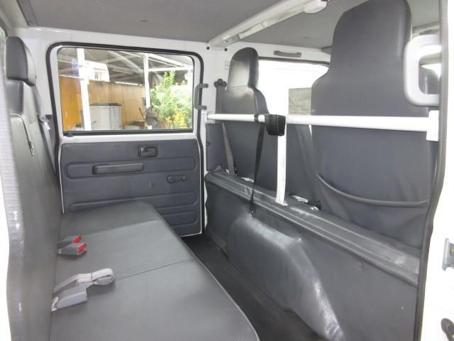 ISUZU ELF 2018 Image 31