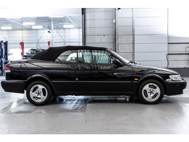 SAAB 9-3 OPEN 2001 Image 31