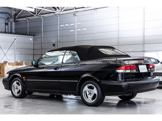 SAAB 9-3 OPEN 2001 Image 31