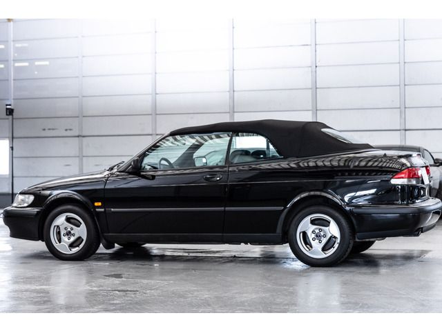 SAAB 9-3 OPEN 2001 Image 31