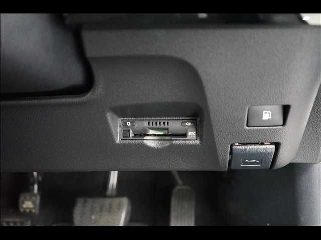 TOYOTA PRIUS 2016 Image 31