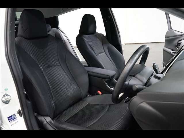 TOYOTA PRIUS 2016 Image 31