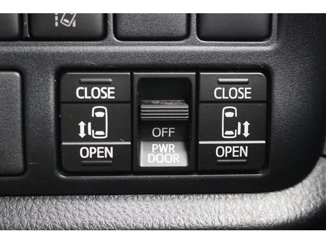 TOYOTA VOXY 2019 Image 31