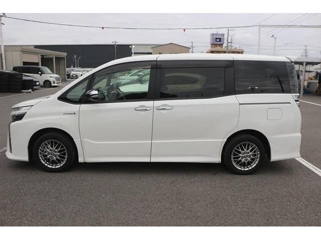 TOYOTA VOXY 2019 Image 31