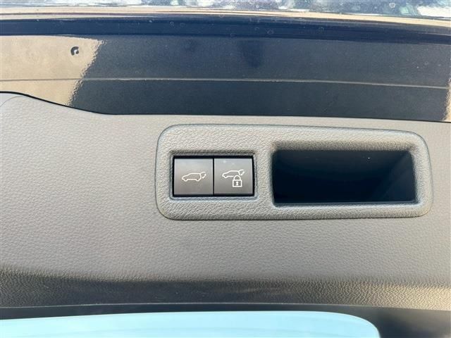 TOYOTA HARRIER HYBRID 2022 Image 31