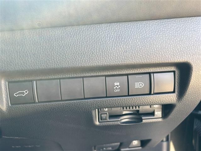 TOYOTA HARRIER HYBRID 2022 Image 31