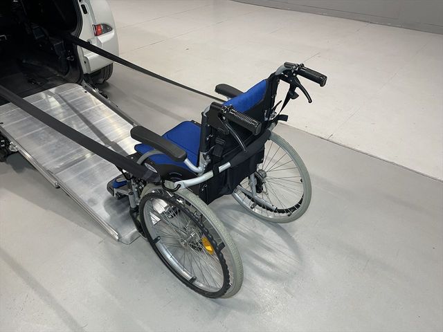 TOYOTA RACTIS 2015 Image 31