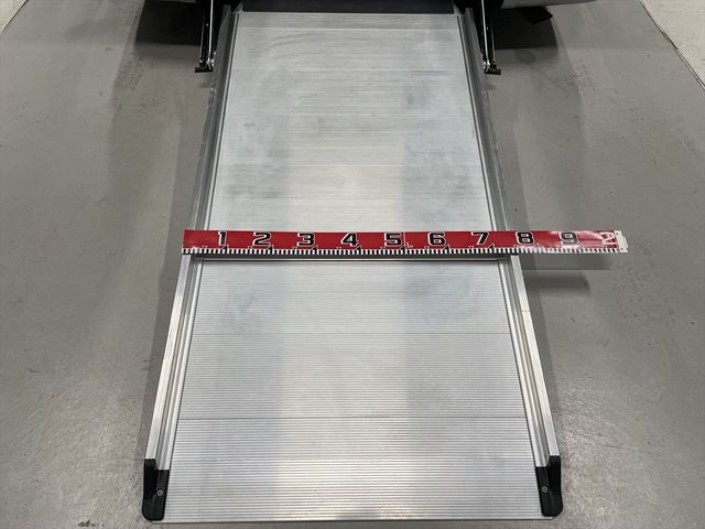 TOYOTA VELLFIRE 2012 Image 31