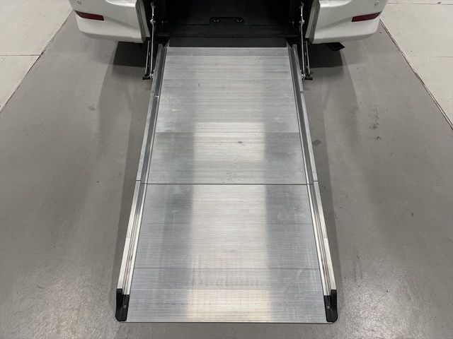 TOYOTA VELLFIRE 2012 Image 31