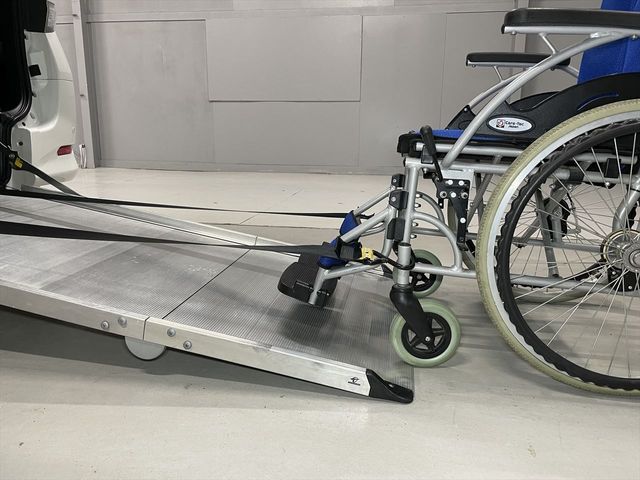 TOYOTA VELLFIRE 2012 Image 31