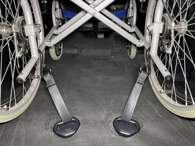 TOYOTA VELLFIRE 2012 Image 31