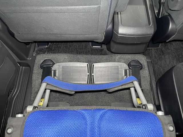 TOYOTA VELLFIRE 2012 Image 31