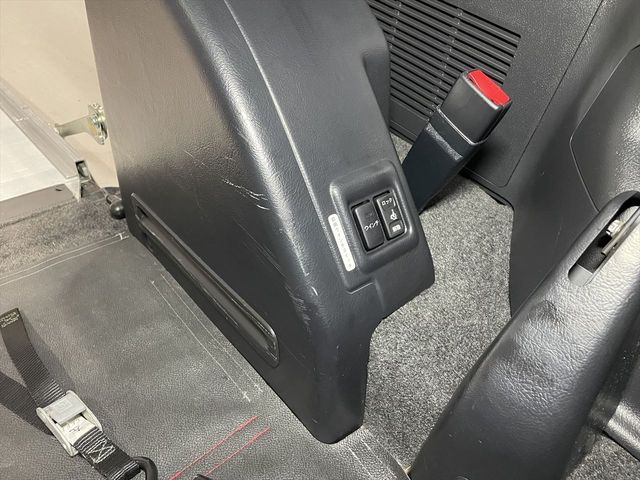 TOYOTA VELLFIRE 2012 Image 31