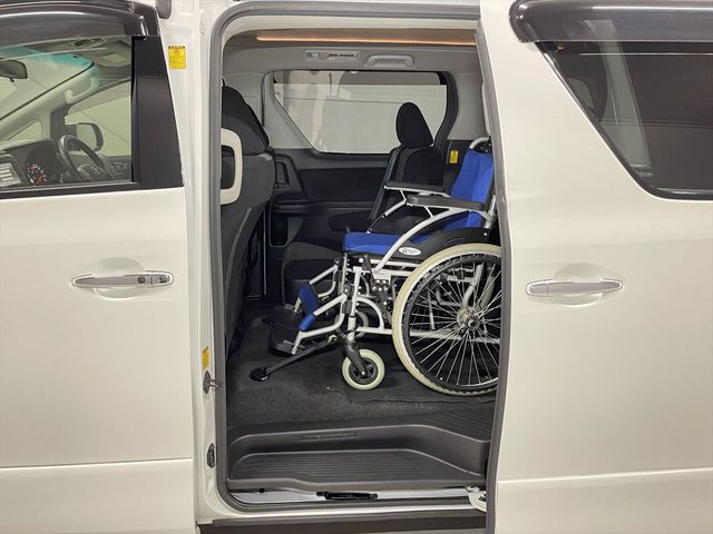 TOYOTA VELLFIRE 2012 Image 31