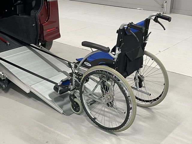 DAIHATSU TANTO CUSTOM 2018 Image 31