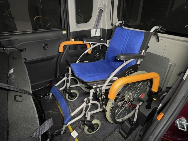 DAIHATSU TANTO CUSTOM 2018 Image 31