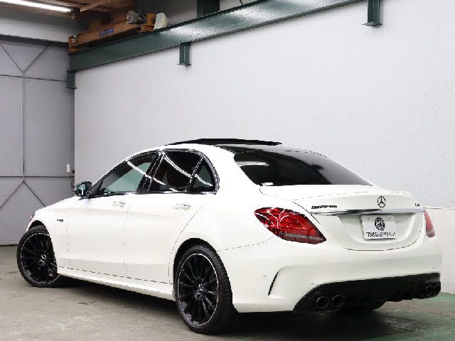 MERCEDES BENZ MERCEDES AMG C CLASS 2018 Image 31