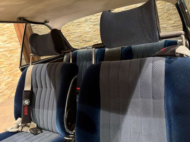 BMW COUPE 1973 Image 31