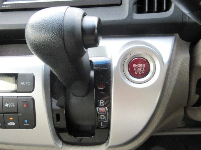 HONDA N-WGN 2015 Image 31