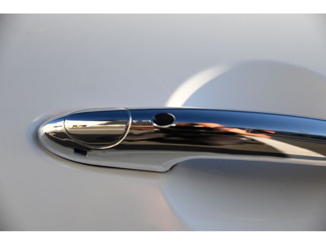 BMW MINI COOPER D 5DOOR 2023 Image 31