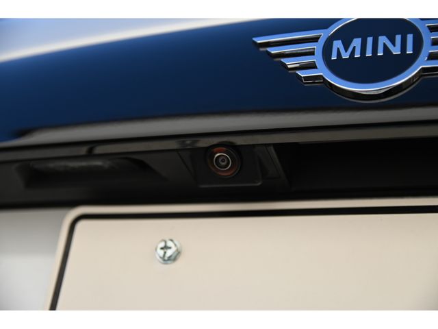 BMW MINI COOPER D 5DOOR 2023 Image 31
