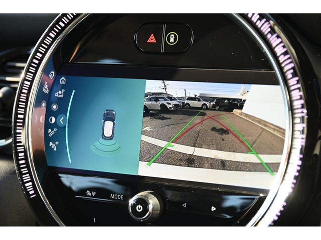 BMW MINI COOPER D 5DOOR 2023 Image 31