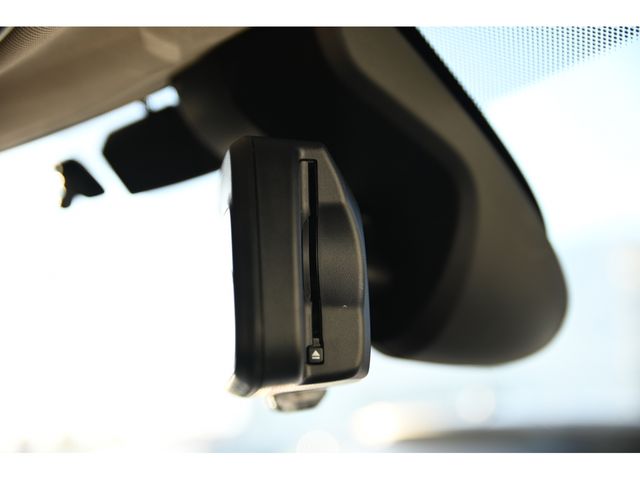 BMW MINI COOPER D 5DOOR 2023 Image 31