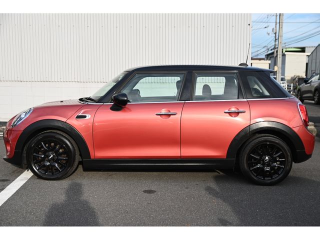 BMW MINI COOPER 5DOOR 2020 Image 31