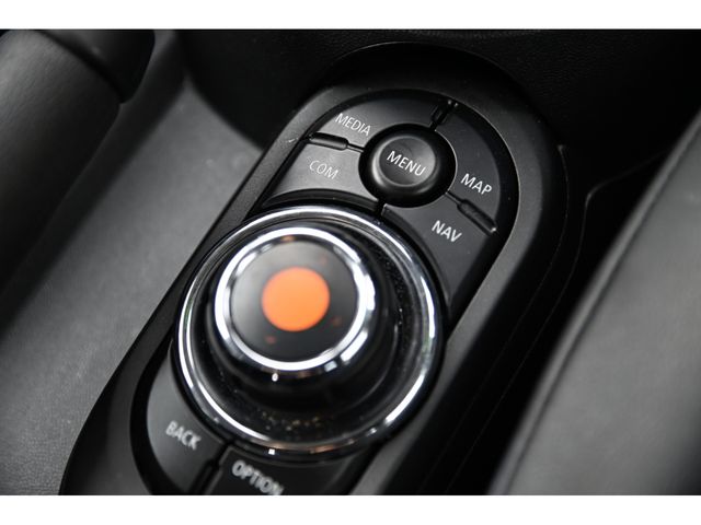 BMW MINI COOPER 5DOOR 2020 Image 31