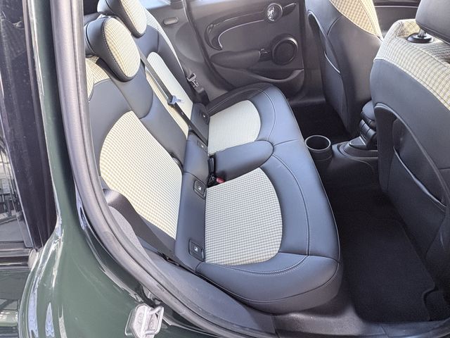 BMW MINI COOPER 5DOOR 2023 Image 31