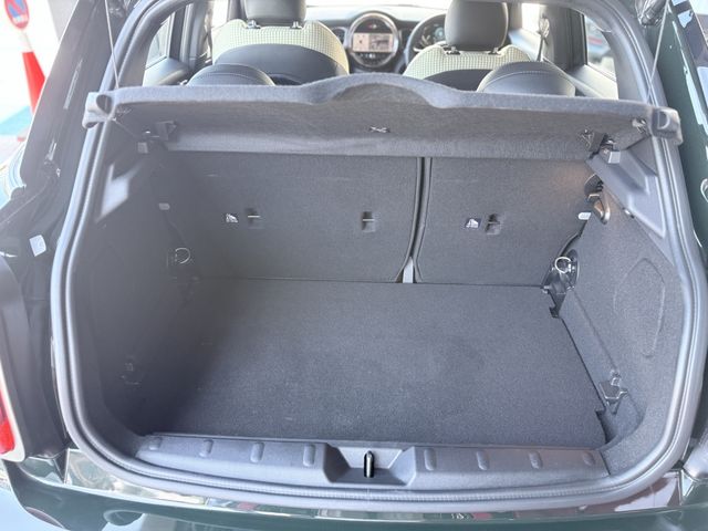 BMW MINI COOPER 5DOOR 2023 Image 31