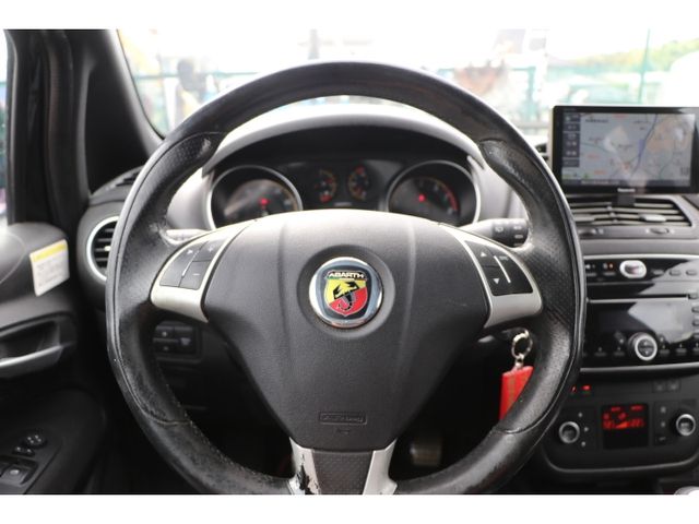 FIAT ABARTH PUNTO EVO 2013 Image 31