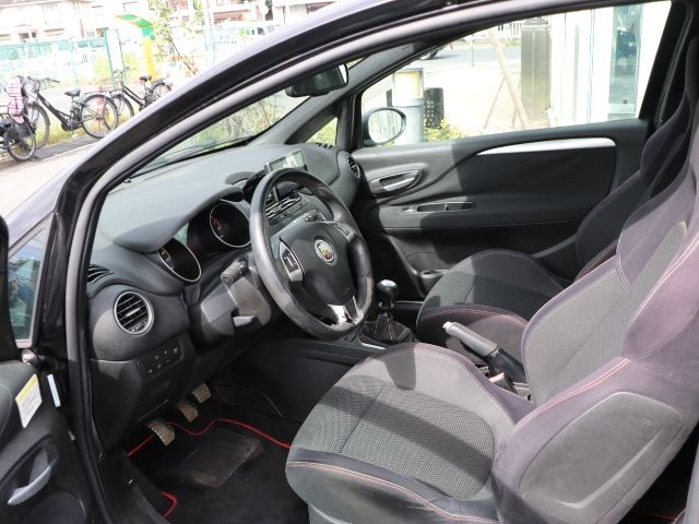 FIAT ABARTH PUNTO EVO 2013 Image 31