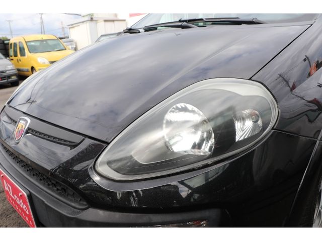 FIAT ABARTH PUNTO EVO 2013 Image 31