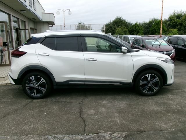 NISSAN KICKS 2021 Image 31