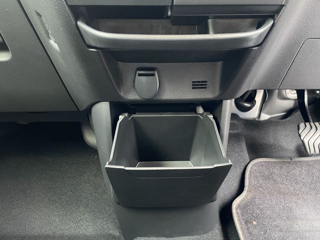 MITSUBISHI DELICA MINI 2025 Image 31