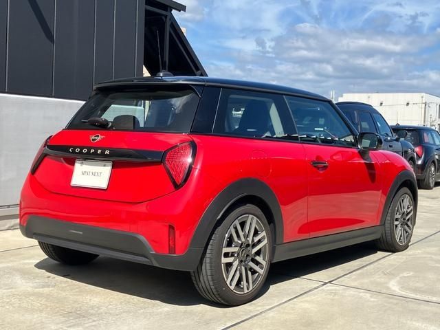 BMW MINI COOPER 2024 Image 31