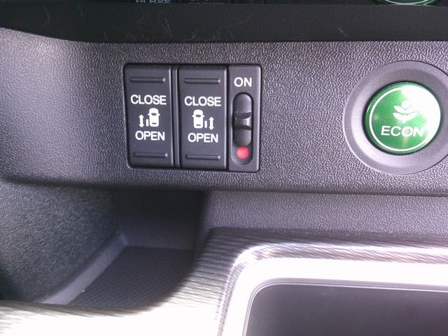 HONDA STEPWAGON E:HEV SPAD 2021 Image 31