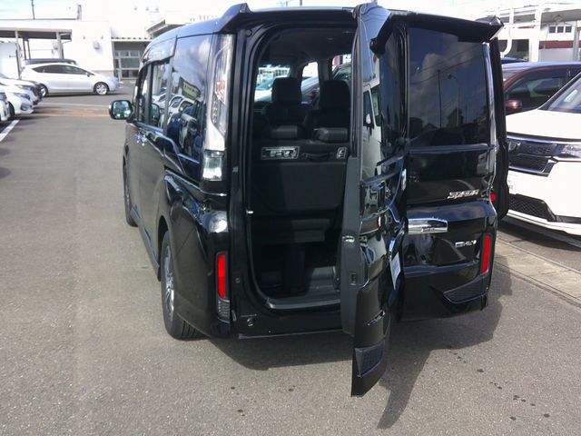 HONDA STEPWAGON E:HEV SPAD 2021 Image 31