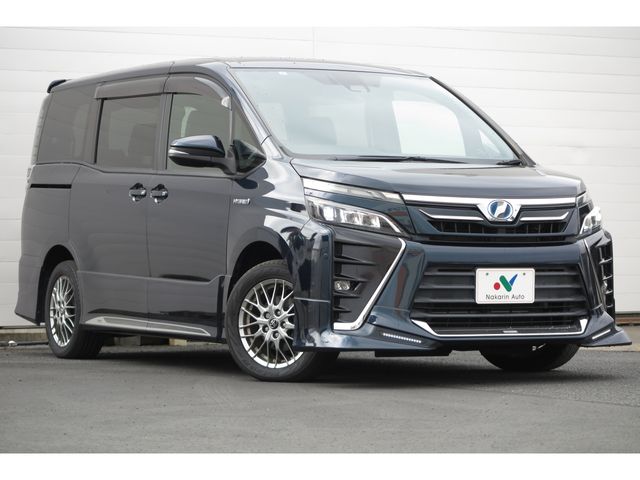 TOYOTA VOXY HYBRID 2017 Image 31