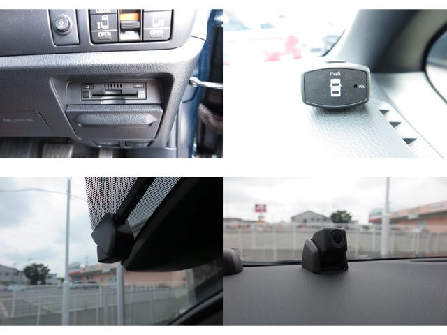 TOYOTA VOXY HYBRID 2017 Image 31