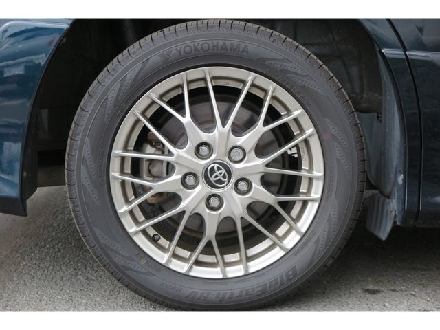 TOYOTA VOXY HYBRID 2017 Image 31