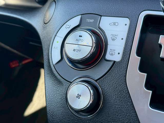 TOYOTA SIENTA HYBRID 2018 Image 31