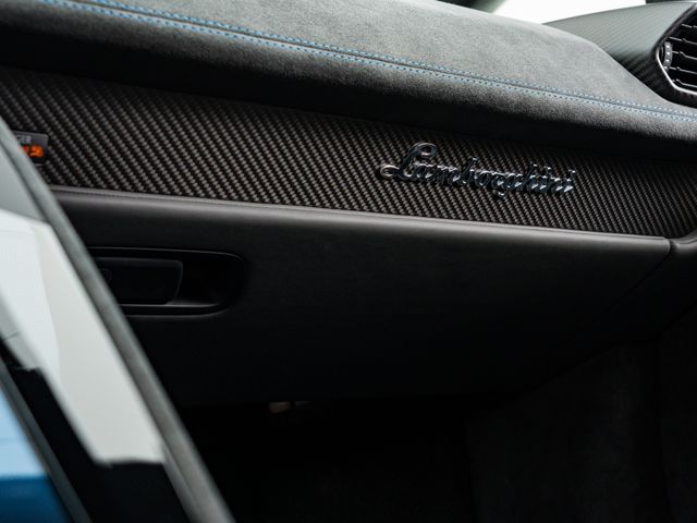 LAMBORGHINI HURACAN 2024 Image 31