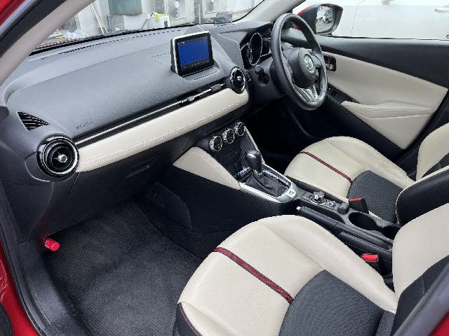 MAZDA DEMIO 2014 Image 31