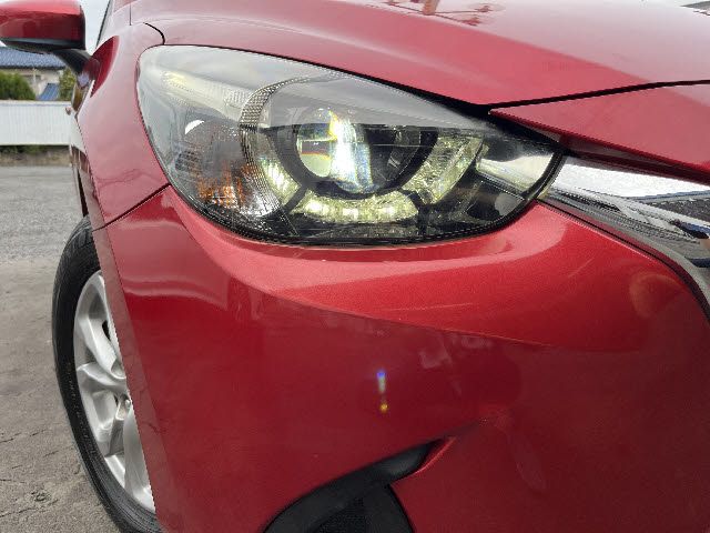 MAZDA DEMIO 2014 Image 31